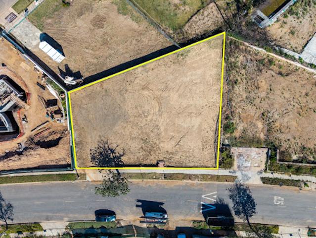 Land for sale in Canoga Park, California
