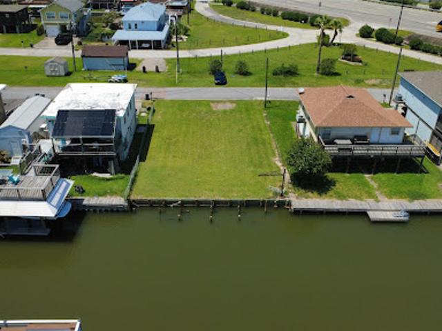 Land for sale in Hitchcock, Texas