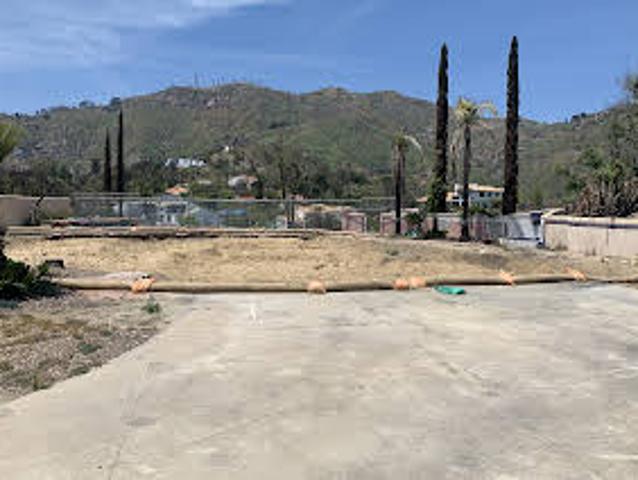 Land for sale in Malibu Land for sale in Malibu