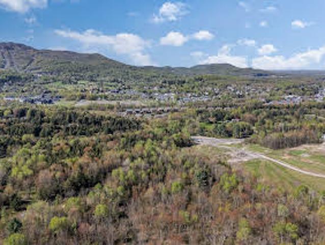 Land for sale in Bromont