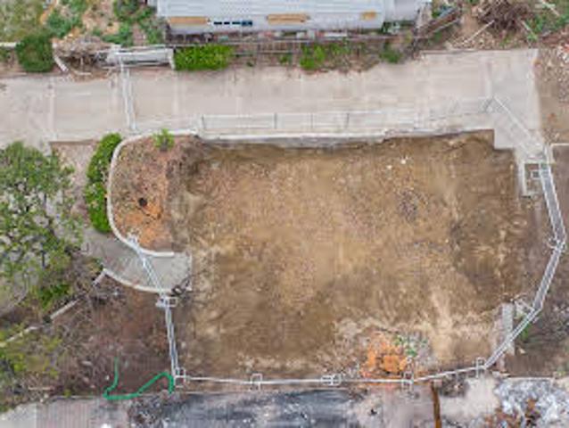 Land for sale in Altadena