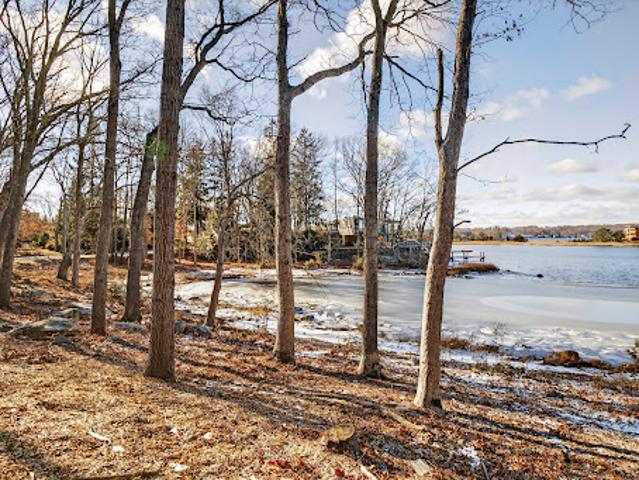 Land for sale in Stonington, Connecticut
