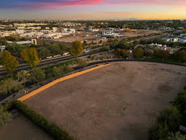 Land for sale in Paradise Valley