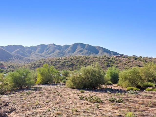 Land for sale in New River, Arizona