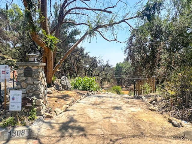 Land for sale in Altadena, California
