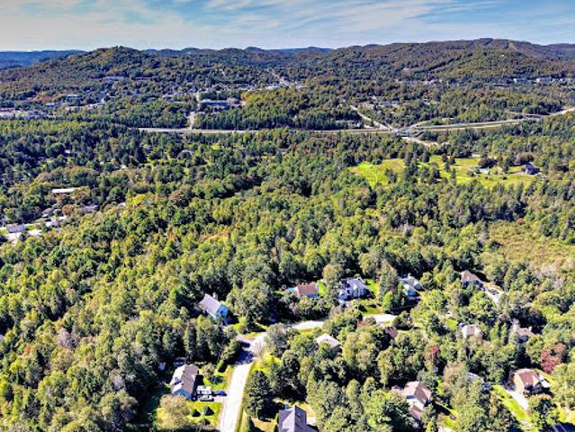 Land for sale in Sainte-Adèle, Laurentides