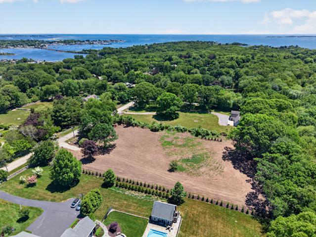 Land for sale in Stonington, Connecticut