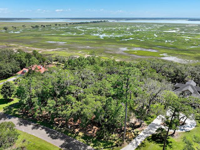 Land for sale in Ridgeland Land for sale in Ridgeland