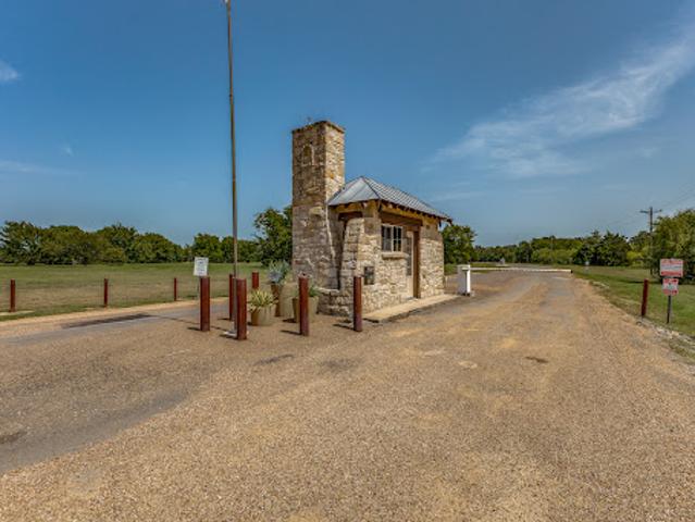 Land for sale in Navarro, Texas