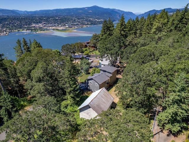 Land for sale in White Salmon, Washington