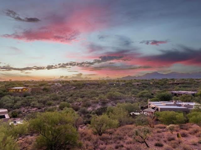 Land for sale in Oro Valley, Arizona