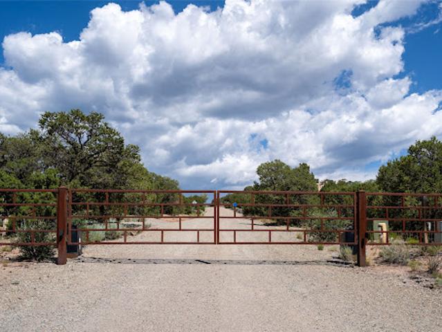 Land for sale in Santa Fe, New Mexico