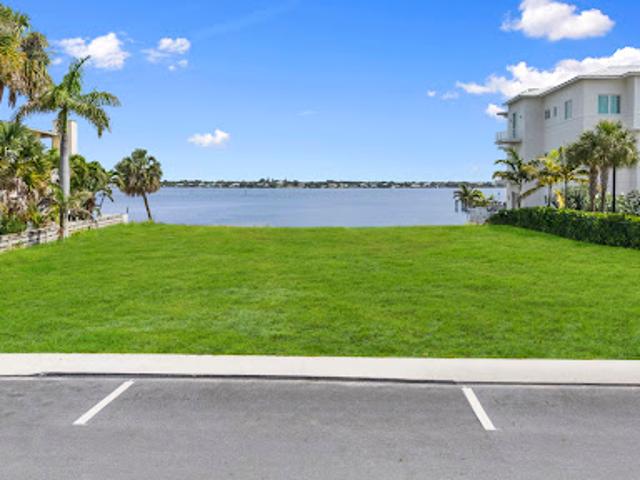 Land for sale in Stuart, Florida