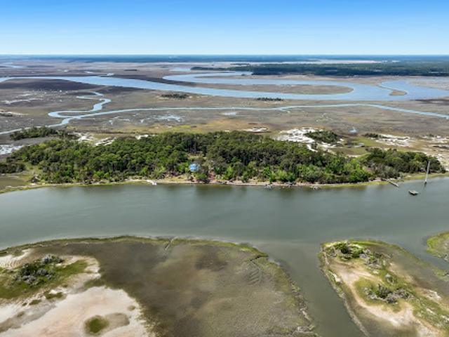 Land for sale in Daufuskie Island Land for sale in Daufuskie Island
