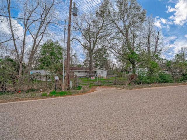 Land for sale in Pinehurst, Texas