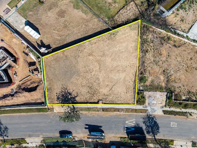 Land for sale in Canoga Park, California