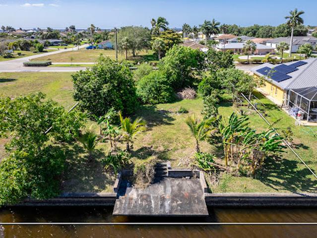 Land for sale in Cape Coral, Florida