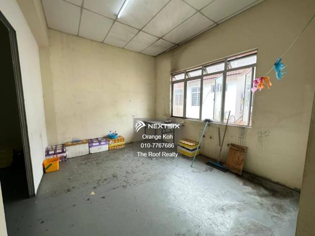 Warehouse for sale in Johor