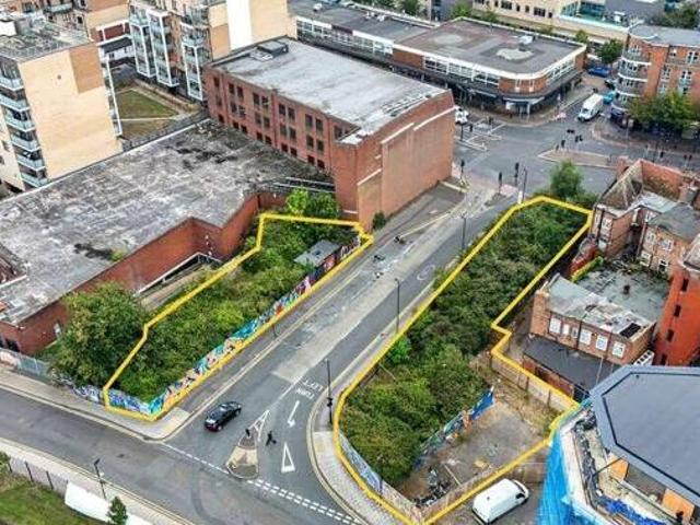 House for sale in London Borough of Hounslow, Feltham