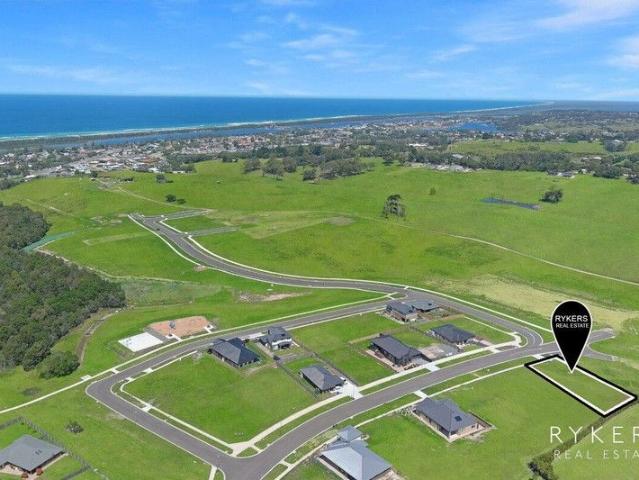 Land for sale in Lakes Entrance, Victoria