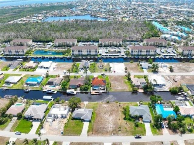 Land for sale in Cape Coral, Florida