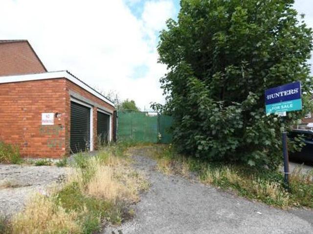 House for sale in Loundsley Green, East Midlands