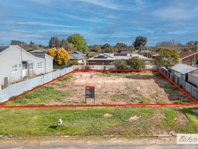 Land for sale in Chiltern, Shire of Indigo