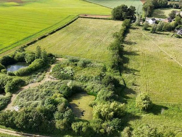 Land for sale in Carlton Scroop, South Kesteven