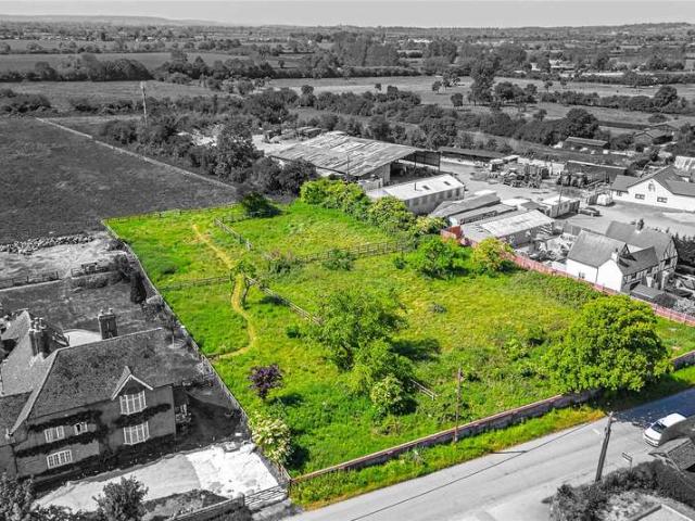 Land for sale in Eaton Bray, Bedfordshire
