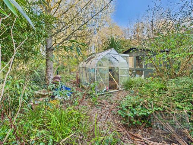 Land for sale in Battle, Heathlands