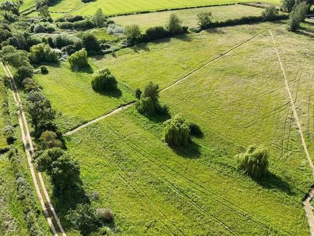 Land for sale in Carlton Scroop, South Kesteven
