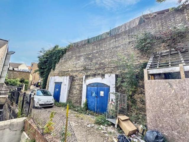 Land for sale in Chatham