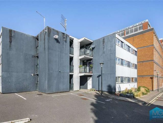 Land for sale in Muswell Hill, Greater London