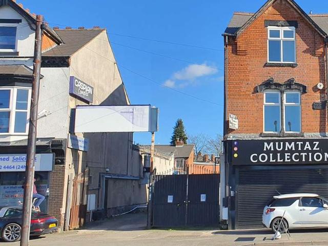 Commercial for rent in Sparkbrook, West Midlands