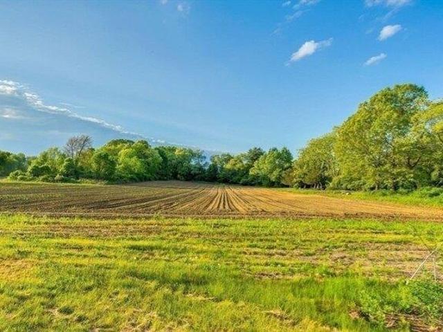 Land for sale in Massachusetts