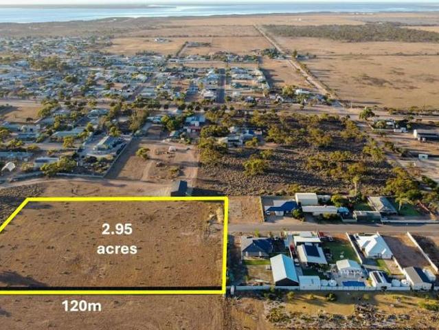 Land for sale in Cowell