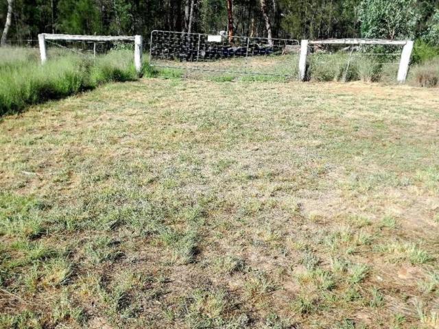 Land for sale in Cypress Gardens, Queensland