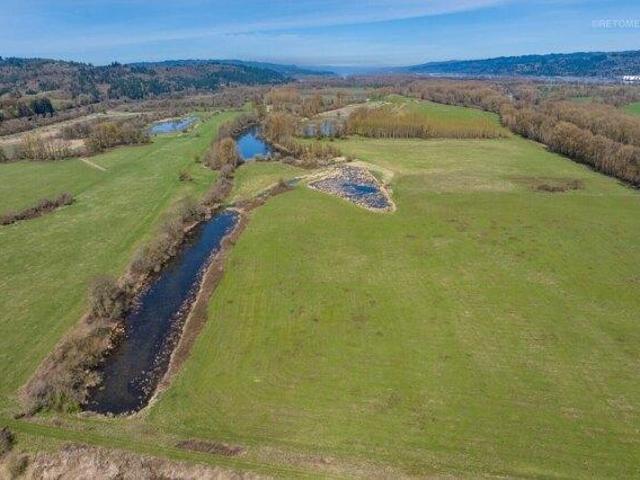 Land for sale in Deer Island