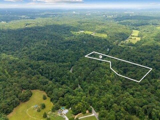 Land for sale in Dickson, Tennessee