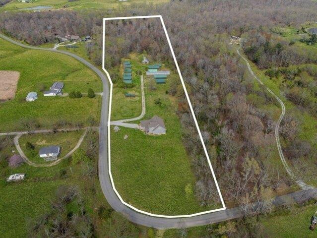 Land for sale in Dickson, Tennessee
