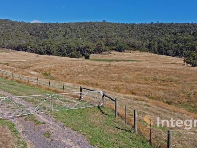Land for rent in Camerons Creek, Victoria