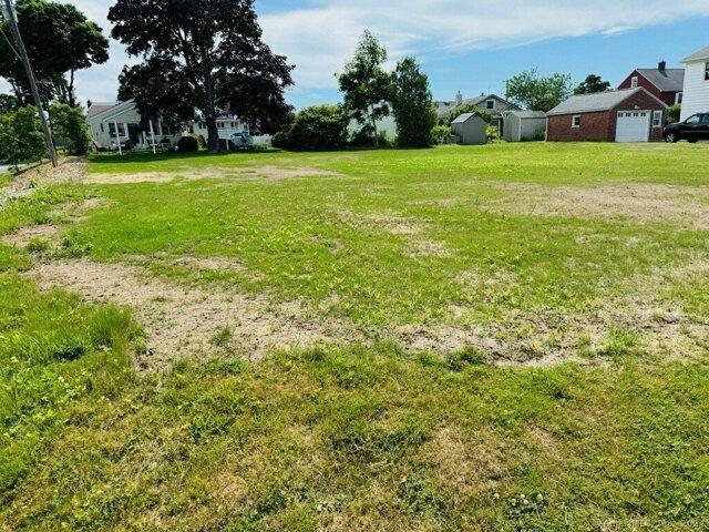 Land for sale in East Lyme, Connecticut