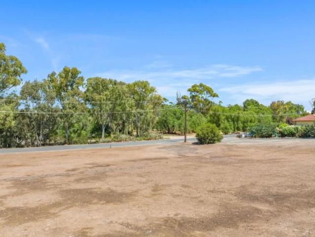 Land for sale in Auburn, Clare and Gilbert Valleys Council