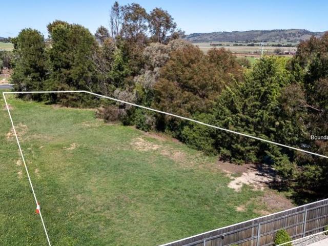 Land for sale in Bungendore Village, Bungendore