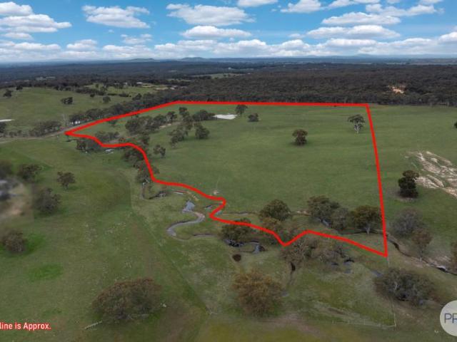 Land for sale in Burnbank, Shire of Pyrenees