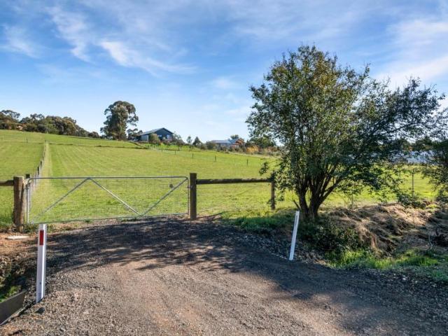 Land for sale in Campbells Creek, Victoria