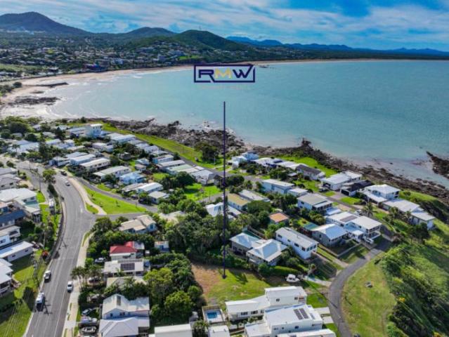 Land for sale in Cooee Bay, Queensland