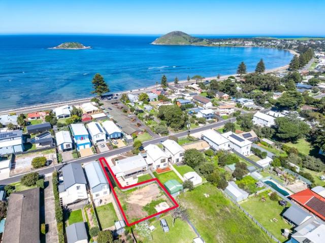 Land for sale in Encounter Bay, South Australia