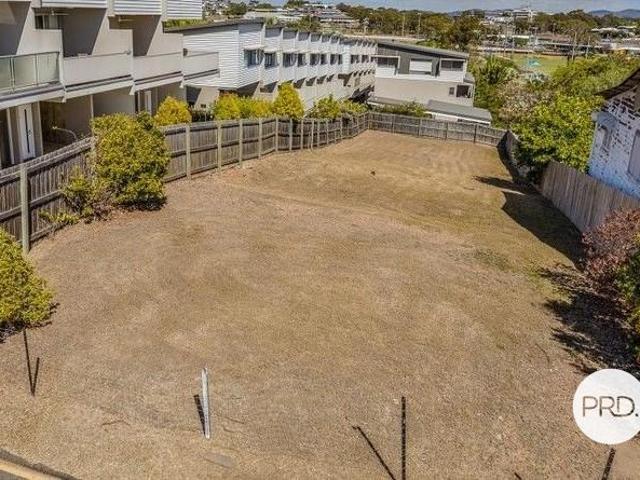 Land for sale in Gladstone Central, Gladstone