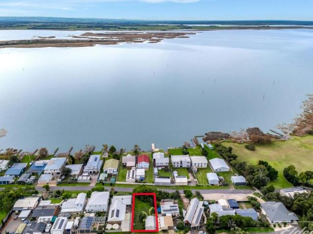 Land for sale in Hindmarsh Island, Alexandrina Council